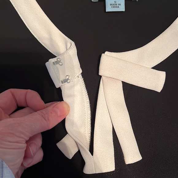 Cece Bow Top - Picture 6 of 6